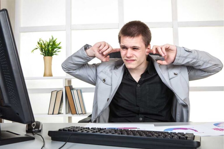 Bruit au travail : 1 actif sur 2 concerné Bruit au travail : 1 actif sur 2 concerné